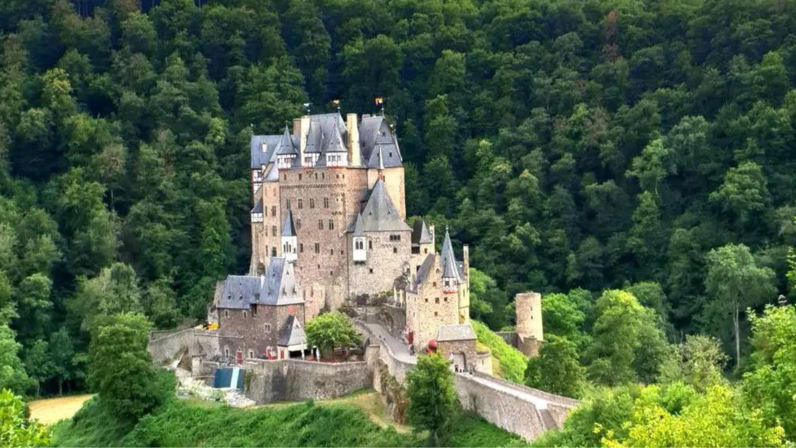 Eltz Castle history and ownership